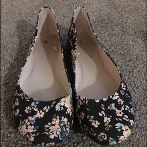 Floral flats